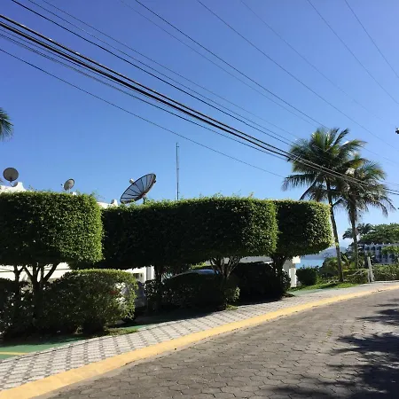 Apartamento Ubatuba Vista para o mar e pé na areia - Praia das Toninhas-3