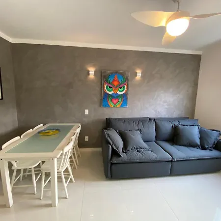 Apartamento Ubatuba Vista para o mar e pé na areia - Praia das Toninhas-2